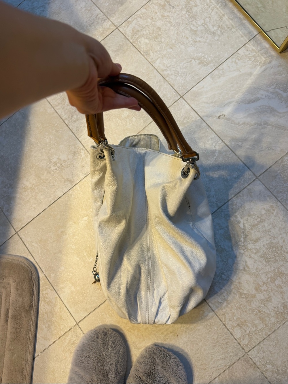 Innue white Italian leather bag